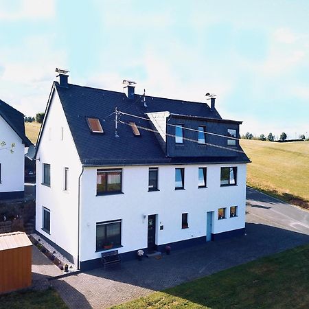 Beautiful Holiday Home Ideal For Hikers Kleinlangenfeld Eksteriør bilde